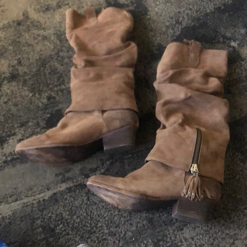 Awesome Suede Leather Boot. Size 9 1/2.